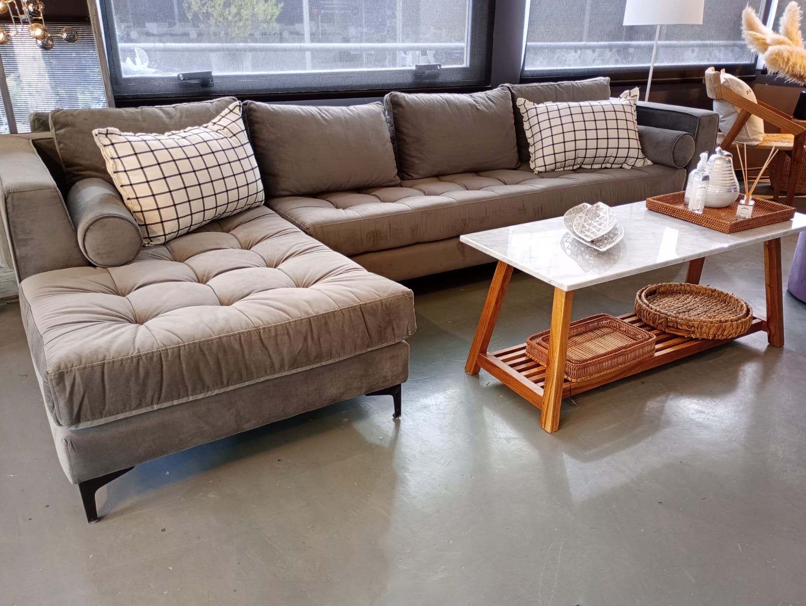 SOFÁ IVONNE PORCHE GRIS GRAFITO